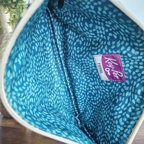 FOSSIL Key Per Patent Genuine Leather Trim Pouch/ Cosmetic Make Up Travel Bag - Picture 8 of 11